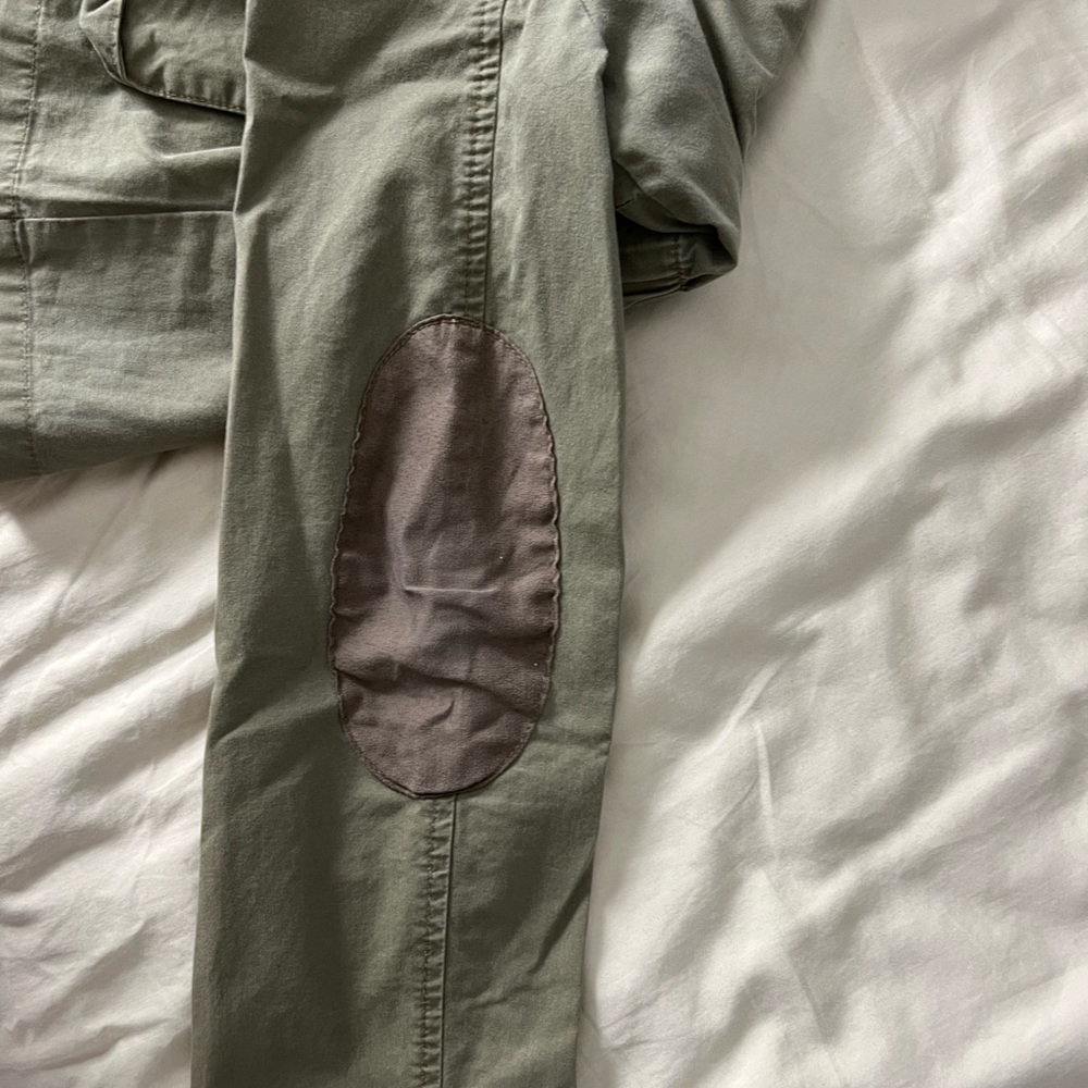 green jacket - Picture 3 of 4